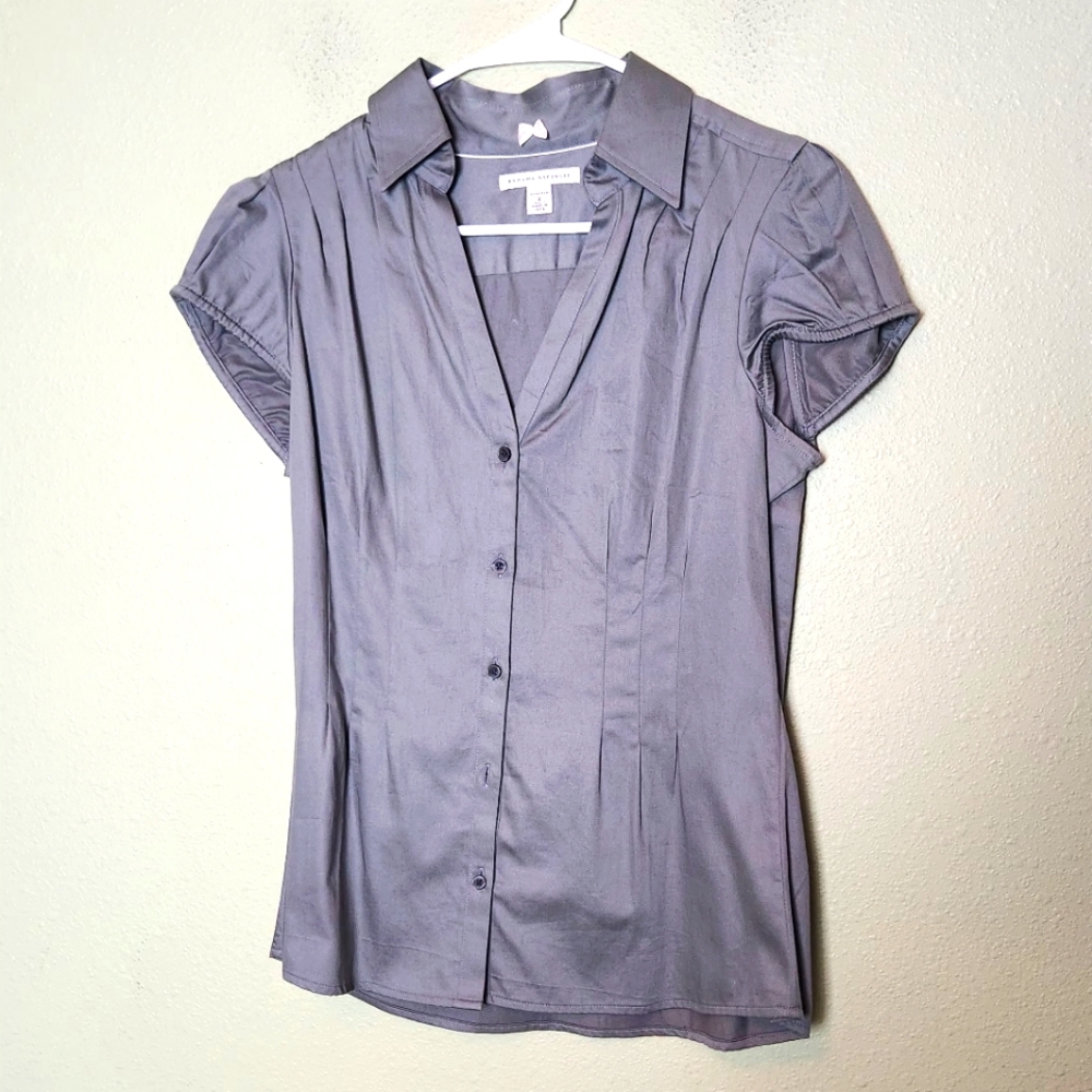 Banana Republic Lavender Short-Sleeve Button Front Blouse